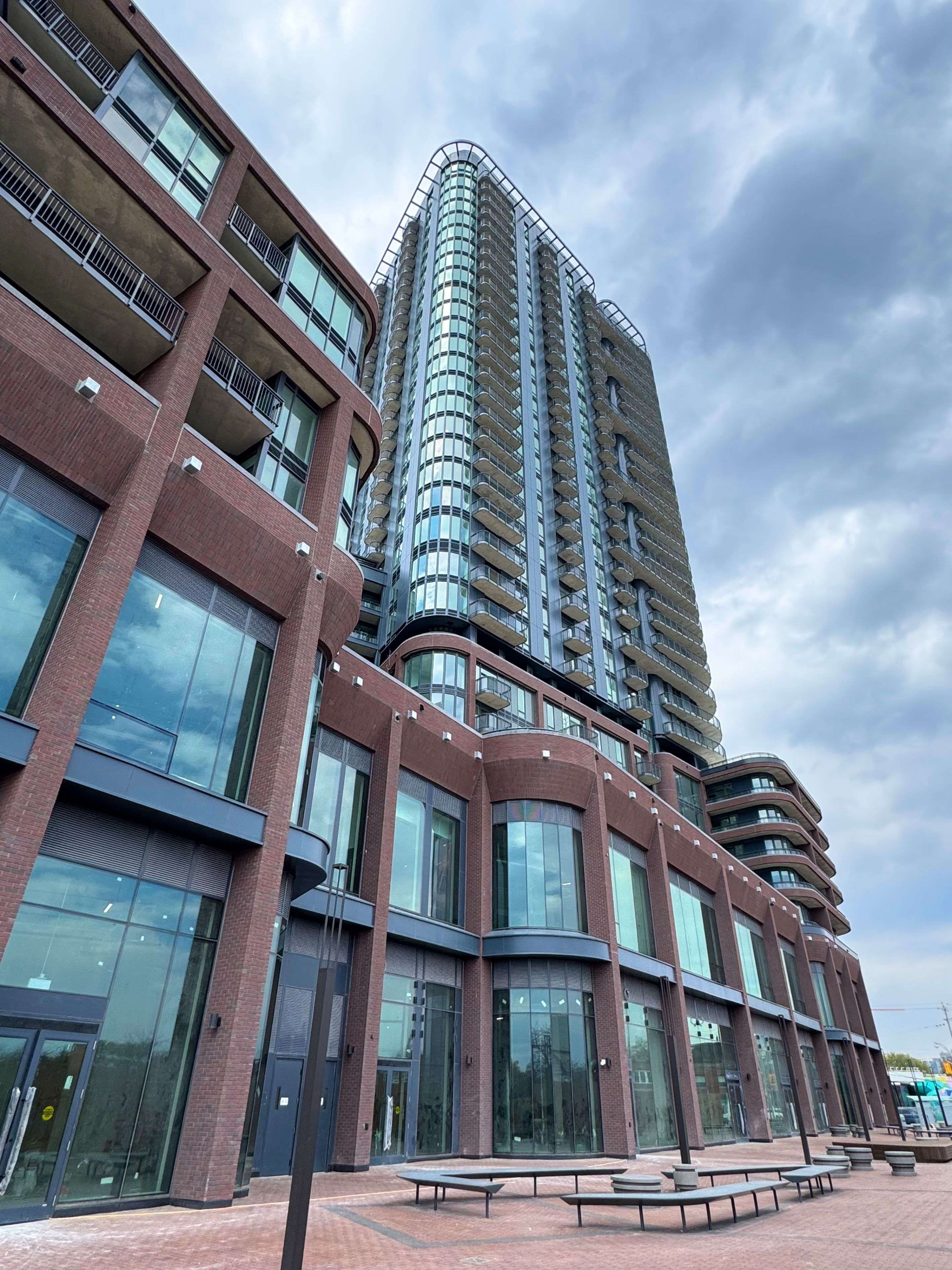 1185 Dupont ST #2409, Toronto W02, ON M6H 0G5