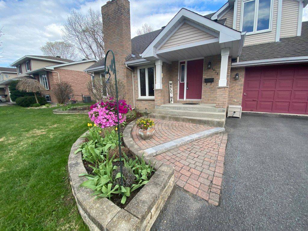 1638 Blakely DR, Cornwall, ON K6J 5L3