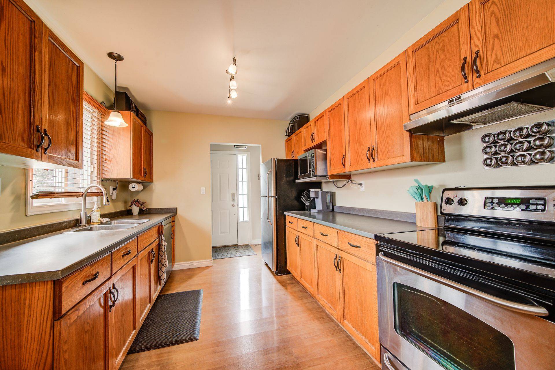 48 Albert ST E, Blandford-blenheim, ON N0J 1S0