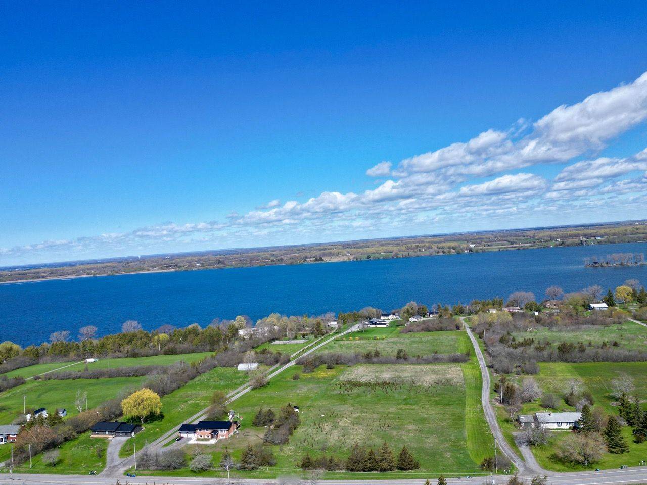 84 Grays LN, Prince Edward County, ON K0K 1P0