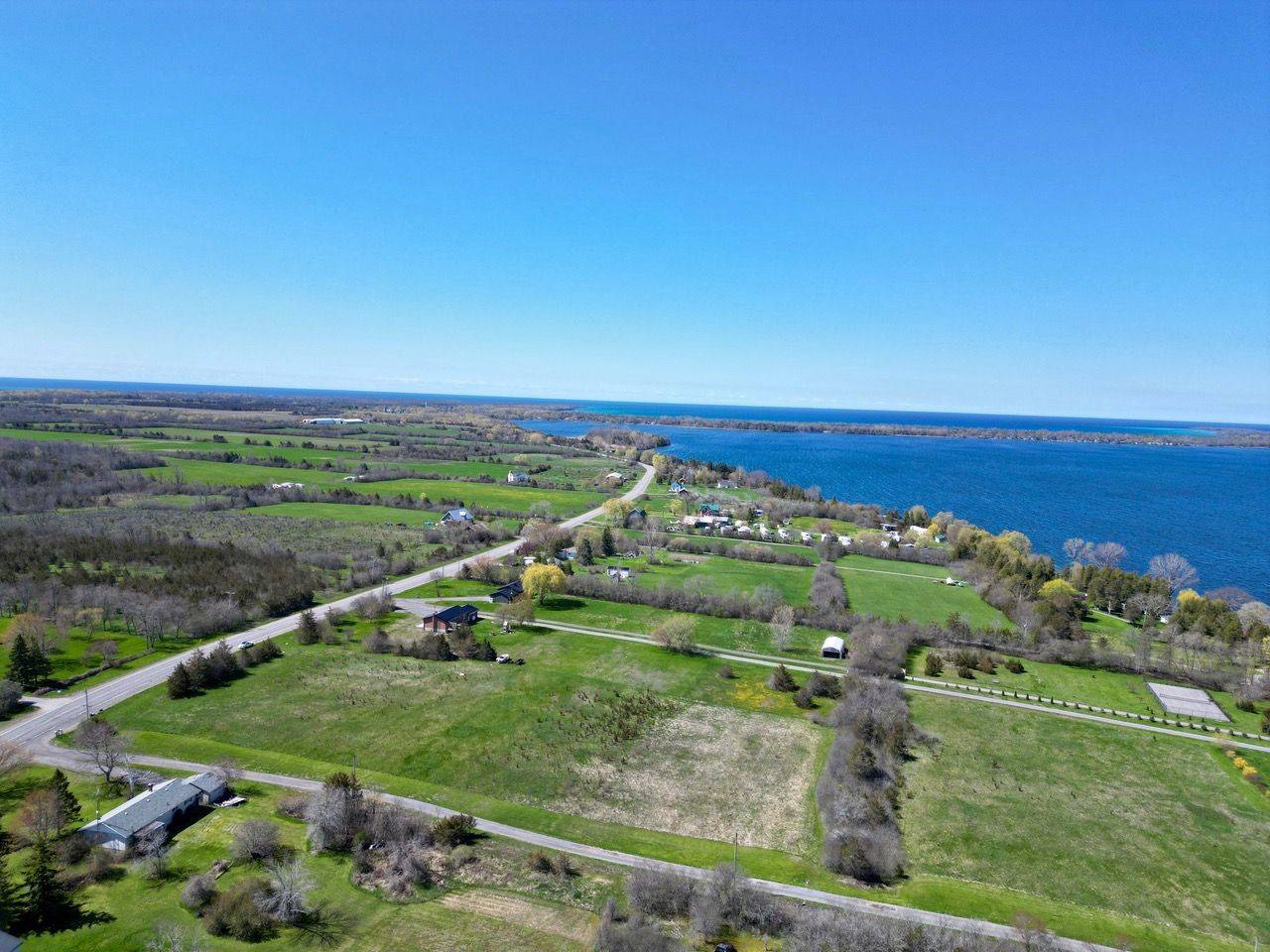 84 Grays LN, Prince Edward County, ON K0K 1P0