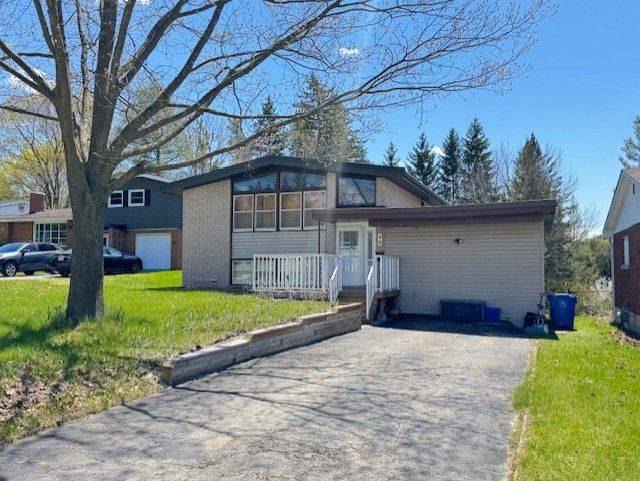 49 7th ST, Hanover, ON N4N 1G3