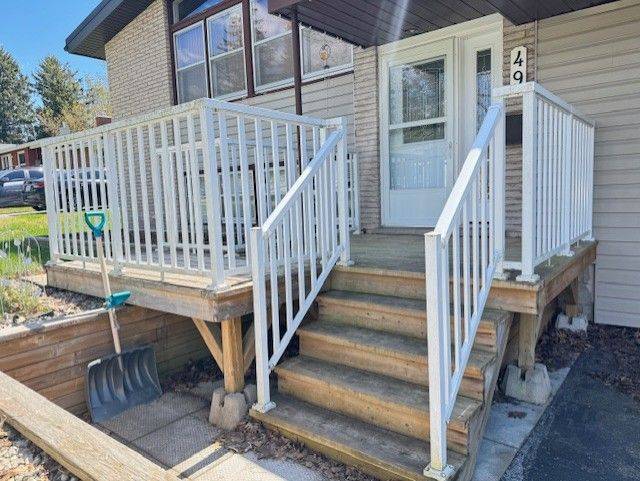 49 7th ST, Hanover, ON N4N 1G3