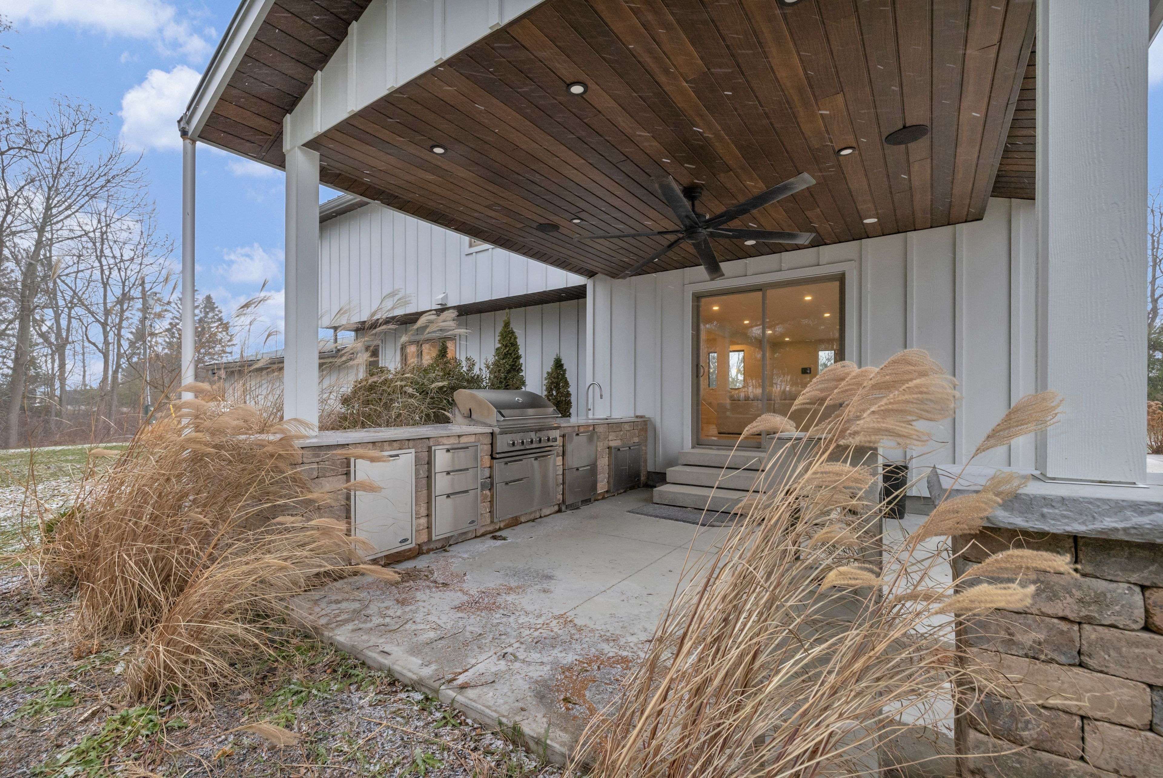 434 Front RD, Norfolk, ON N0E 1P0