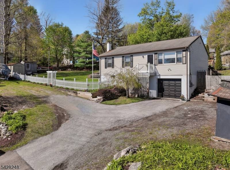 709 Canistear Rd, Vernon Twp., NJ 07422