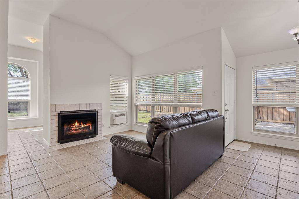 7810 Ivy Lane, Rowlett, TX 75089