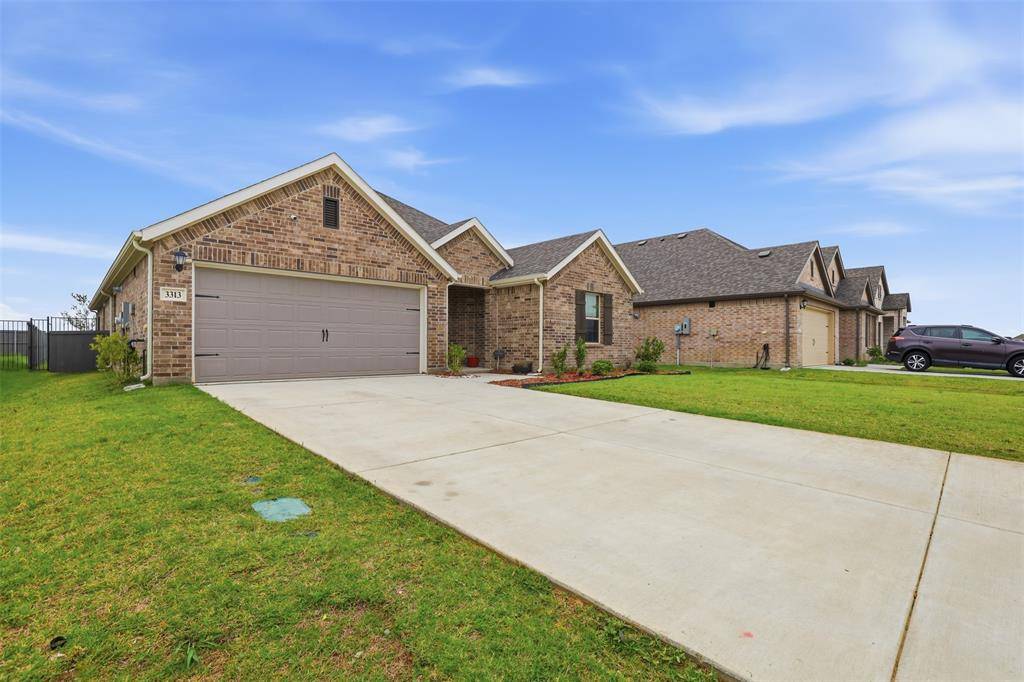 3313 Redbud Flower Trail, Prairie Ridge, TX 76084