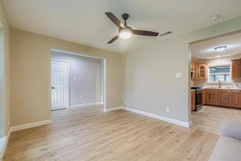 110 W Marguerita Drive, Garland, TX 75040