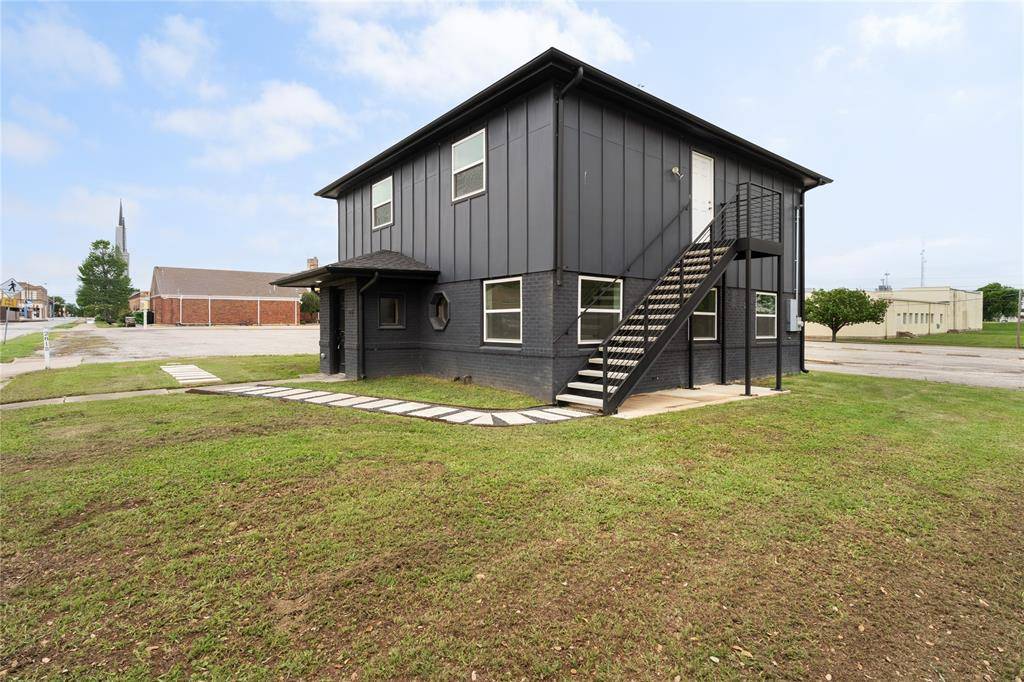 2815 Wesley St Street, Greenville, TX 75401