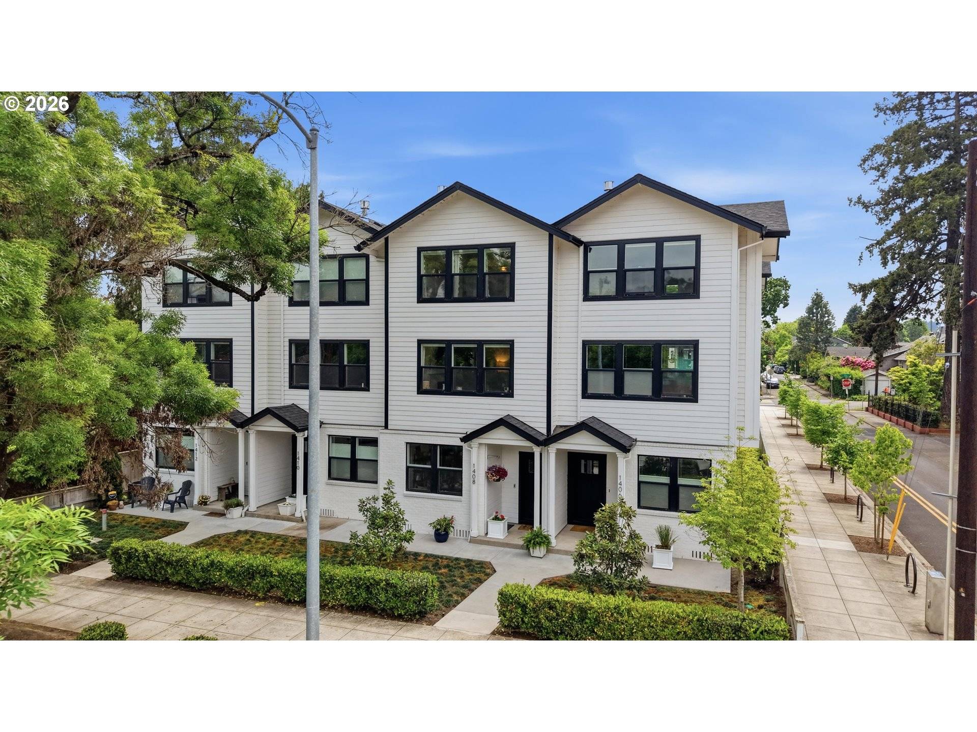 1408 SE GLENWOOD ST #2, Portland, OR 97202