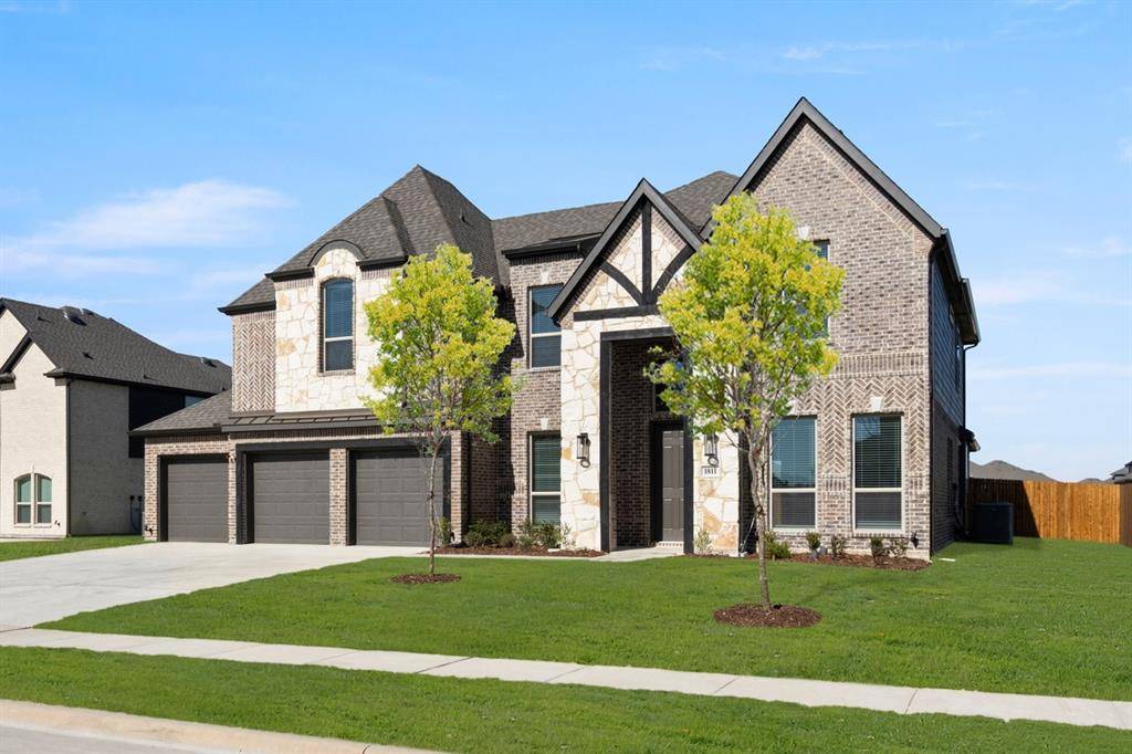 1811 Fannin Drive, Cedar Hill, TX 75104