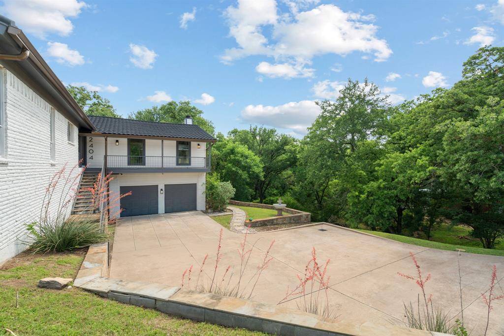 2404 Westwood Drive, Arlington, TX 76012