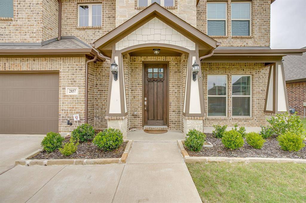 2857 Greenridge Drive, Burleson, TX 76028