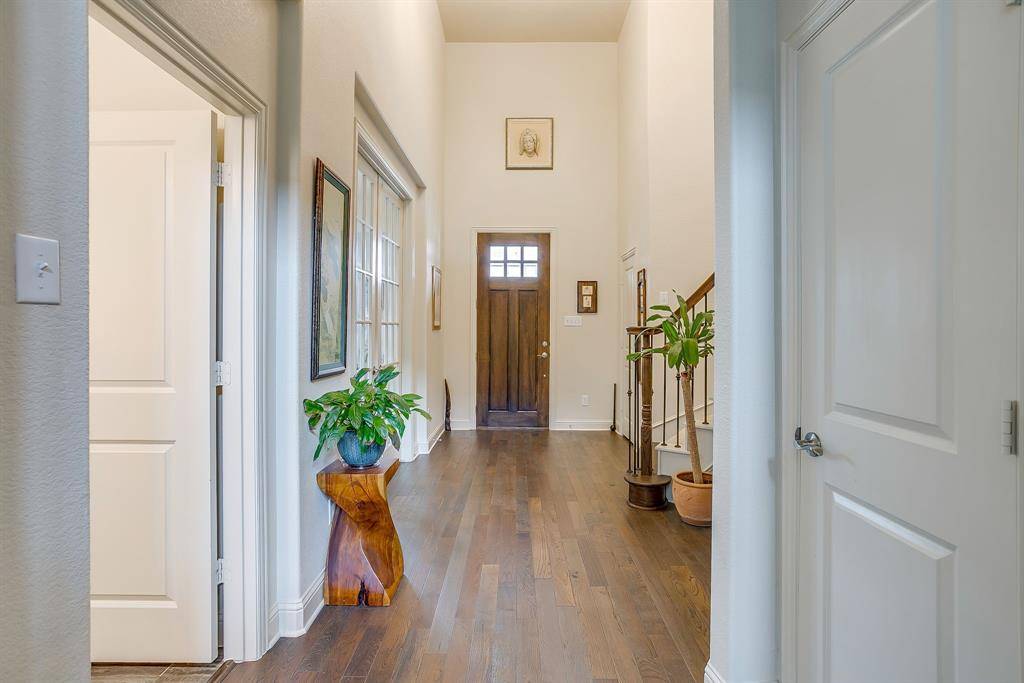 2857 Greenridge Drive, Burleson, TX 76028