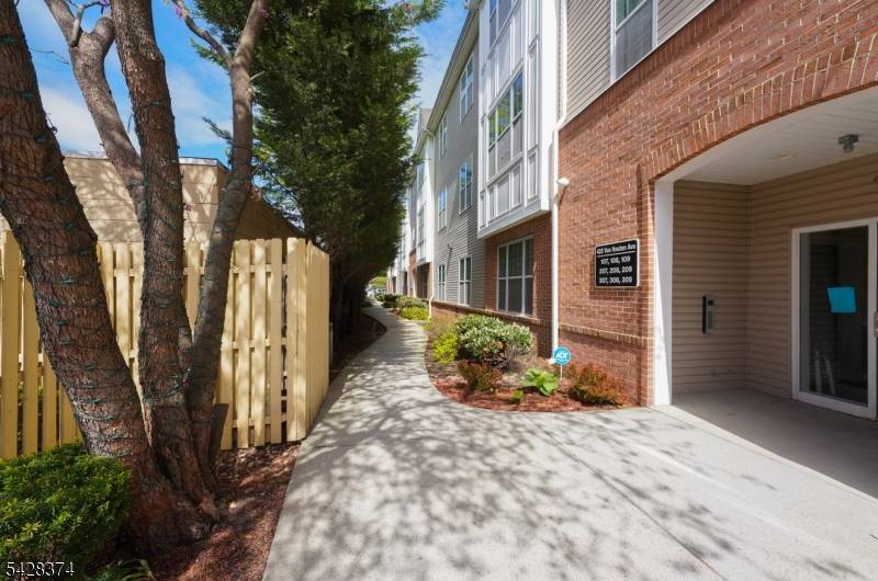 435 Van Houten Ave #104, Passaic City, NJ 07055