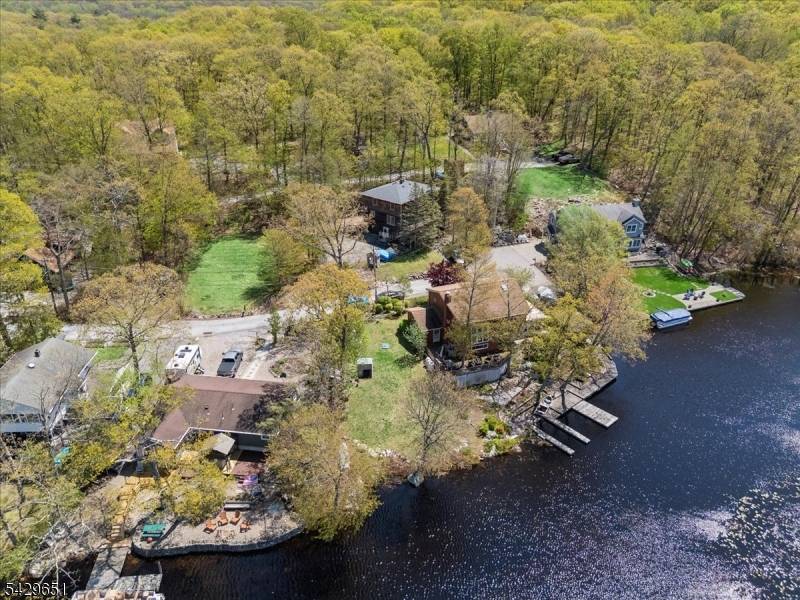 137 S Shore Rd, Byram Twp., NJ 07821