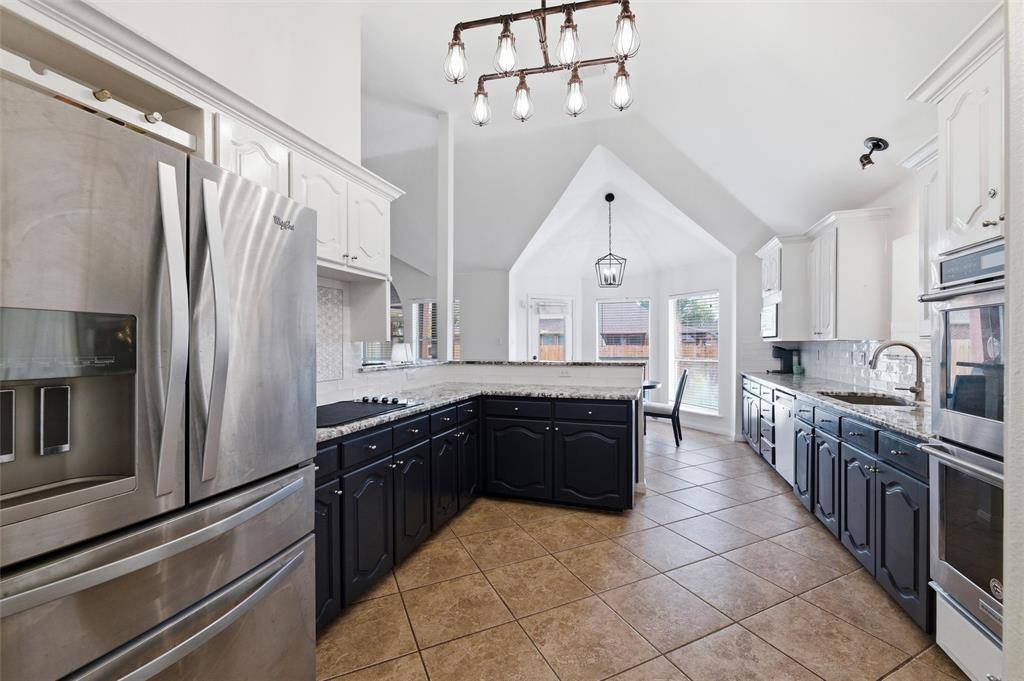 7 Equestrian Court, Mansfield, TX 76063