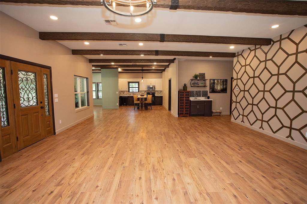 162 Eastledge Drive, Graham, TX 76450