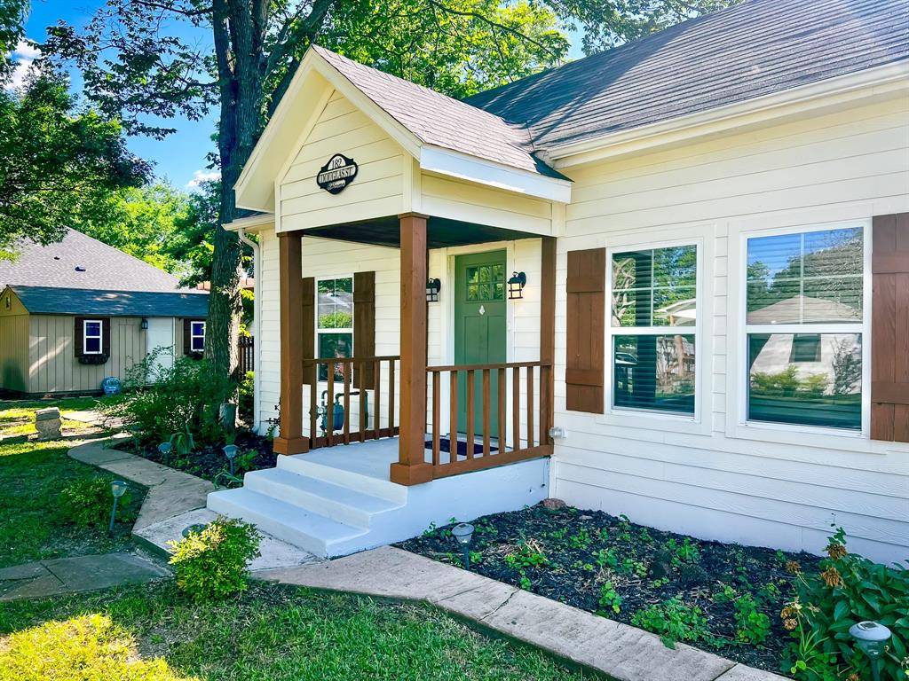 182 Douglas Street, Van Alstyne, TX 75495