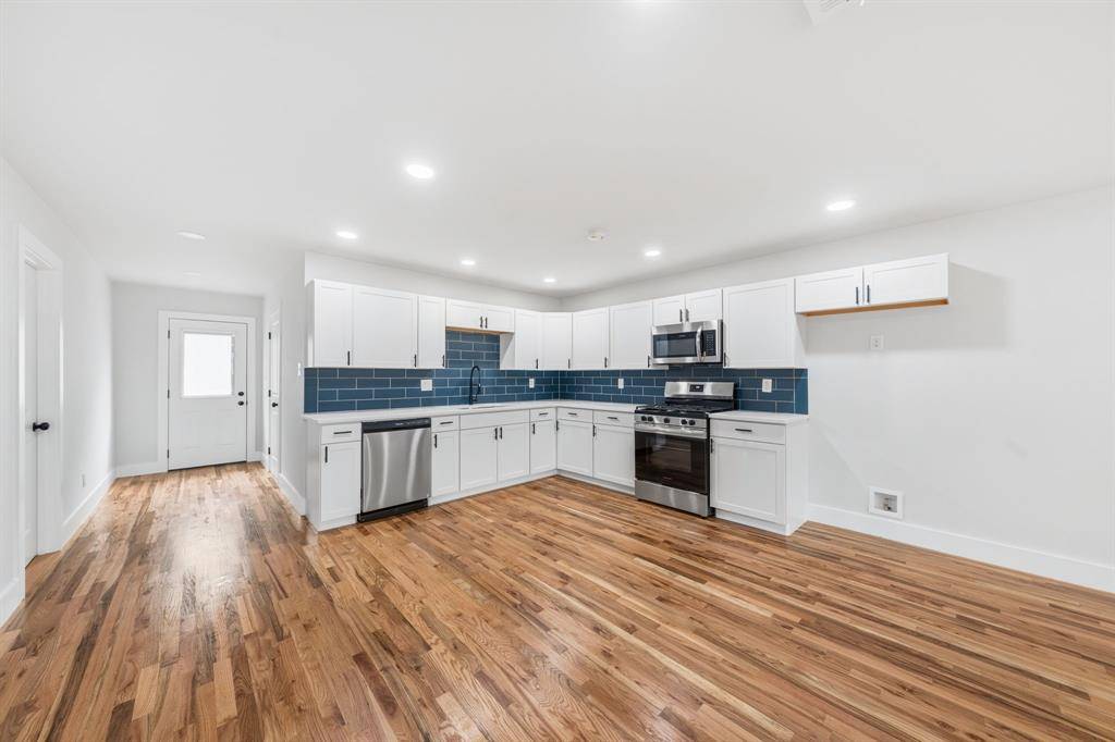 4027 Dutton Drive, Dallas, TX 75211