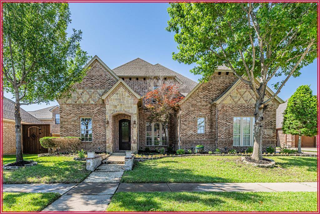 8108 Oak Knoll Drive, North Richland Hills, TX 76182