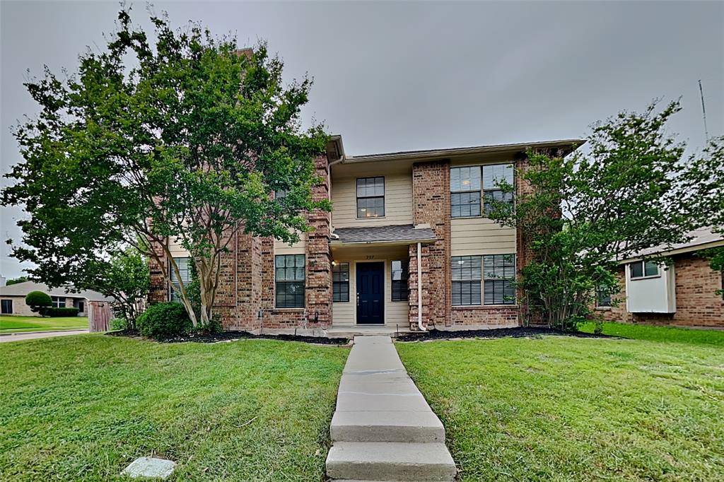 997 Downey Drive, Lewisville, TX 75067