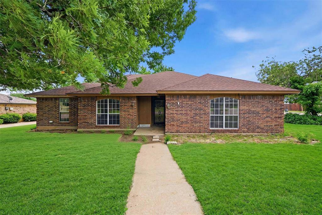 1838 W Taylor Street, Sherman, TX 75092