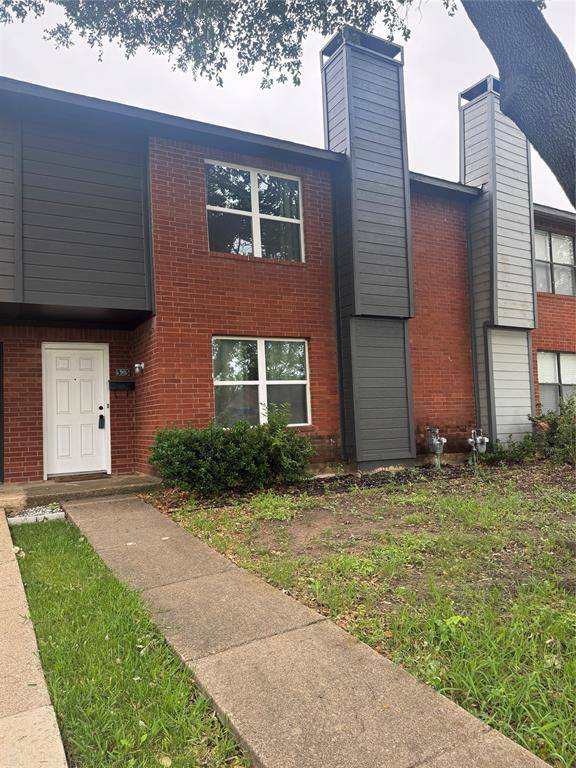 323 Towne House Lane, Richardson, TX 75081
