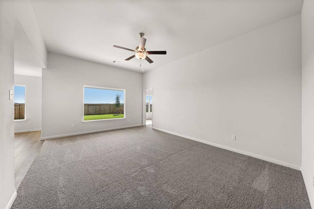 13429 Gitty Up Circle, Cresson, TX 76035