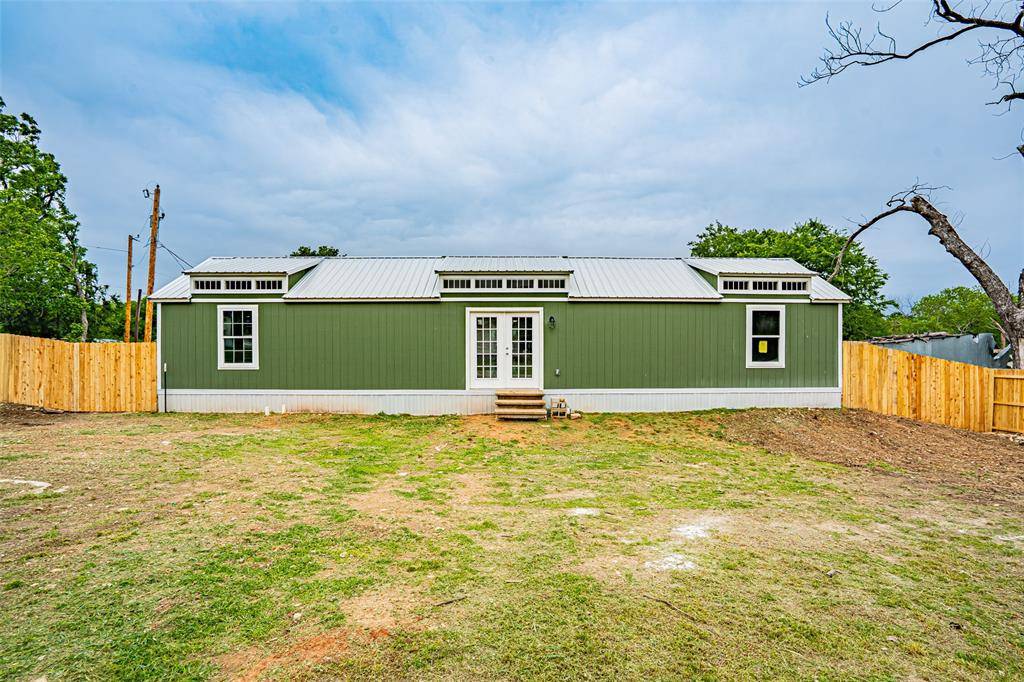 329 Vine Street, Dublin, TX 76446
