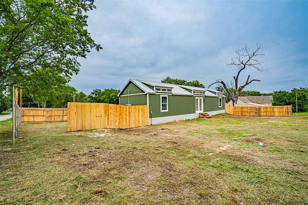 329 Vine Street, Dublin, TX 76446