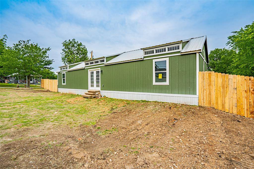 329 Vine Street, Dublin, TX 76446