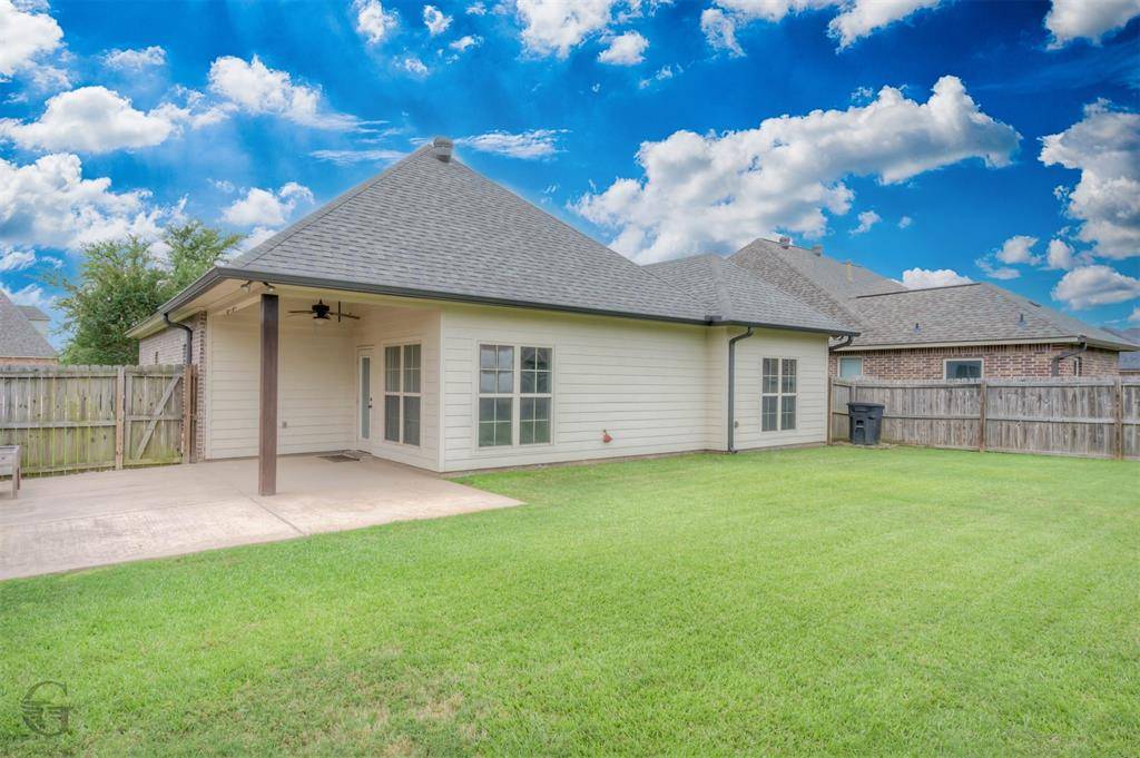 605 Canoe Trail, Bossier City, LA 71111
