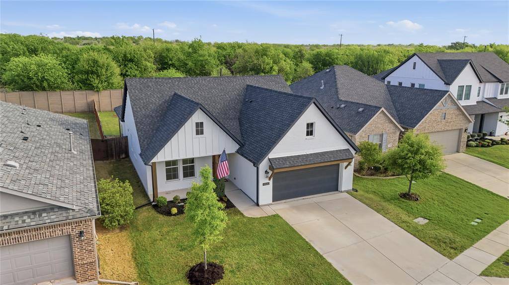 9920 Chaparral Pass, Fort Worth, TX 76126