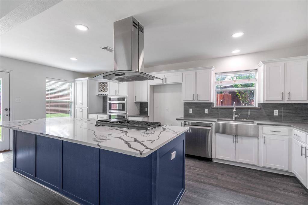 901 Saddle Drive, Euless, TX 76039