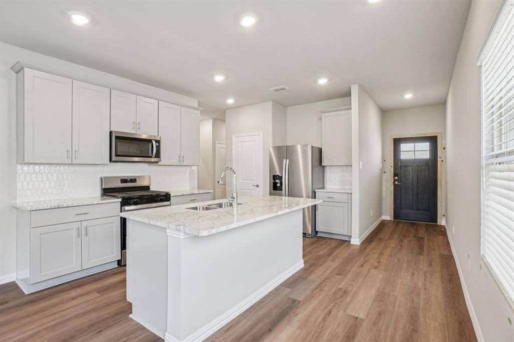 3524 Bridgeport Drive, Farmersville, TX 75442