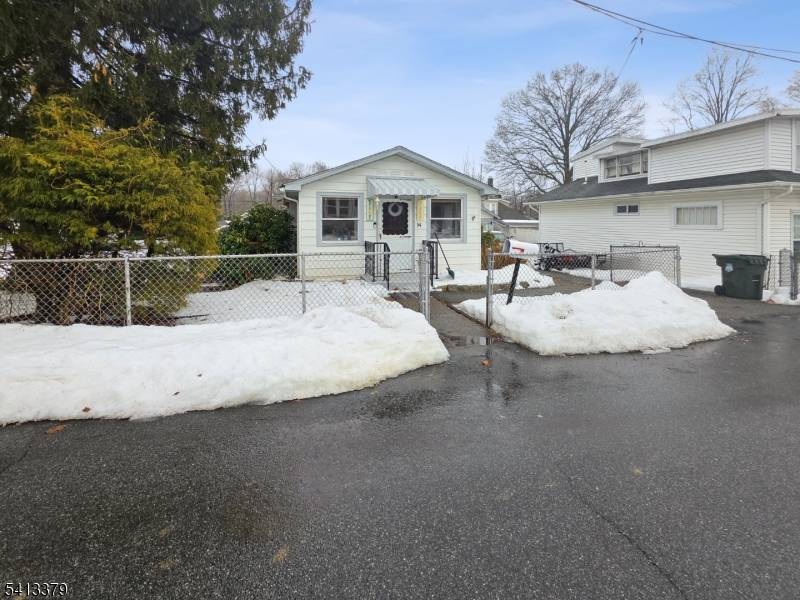 14 High St, Mount Olive Twp., NJ 07828