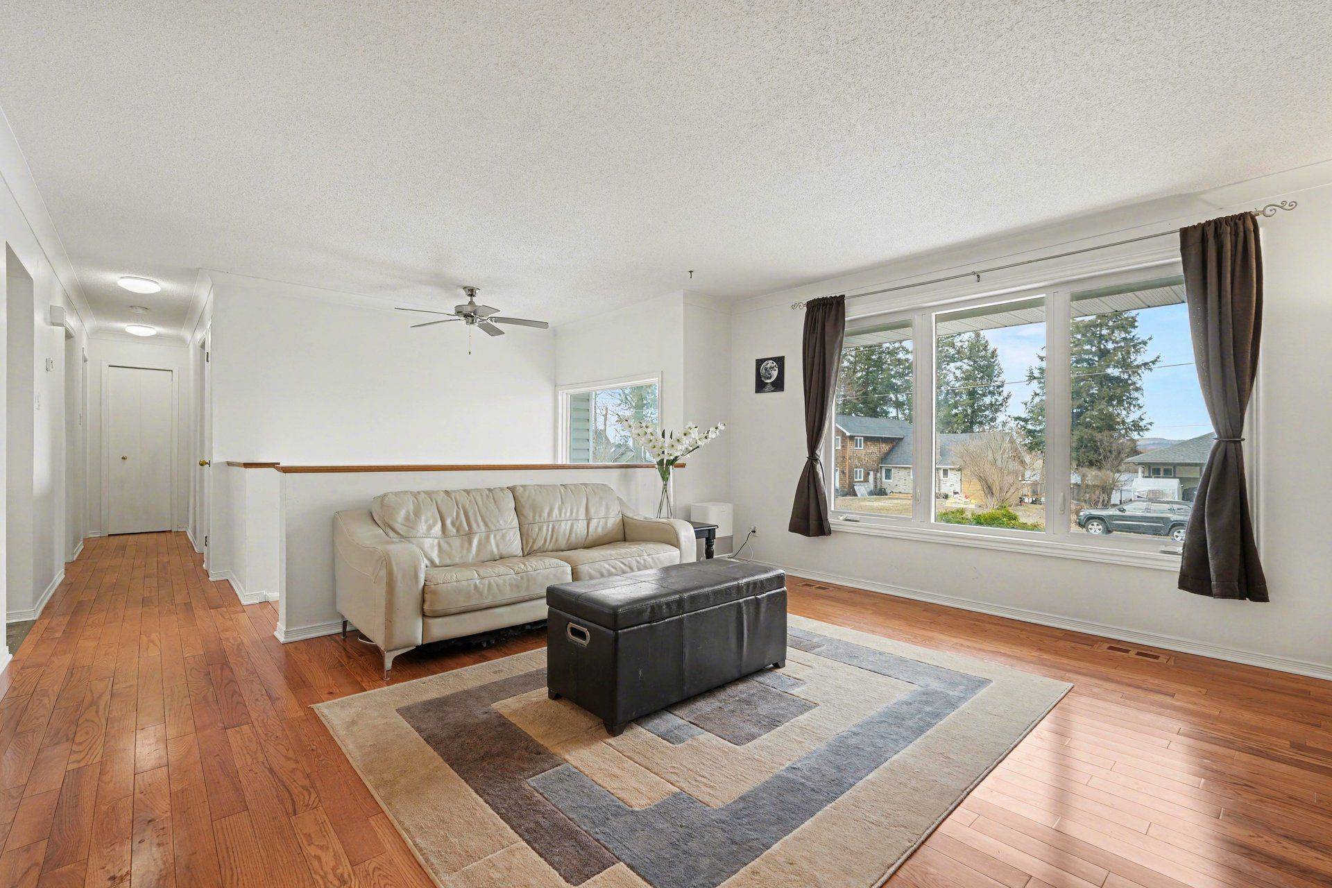 319 Riverwood DR, Constance Bay - Dunrobin - Kilmaurs - Woodlawn, ON K0A 3M0