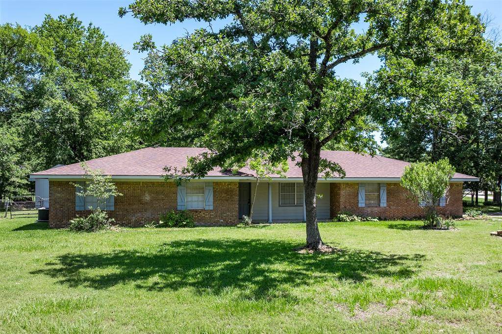 1 Oakridge Circle, Star Harbor, TX 75148