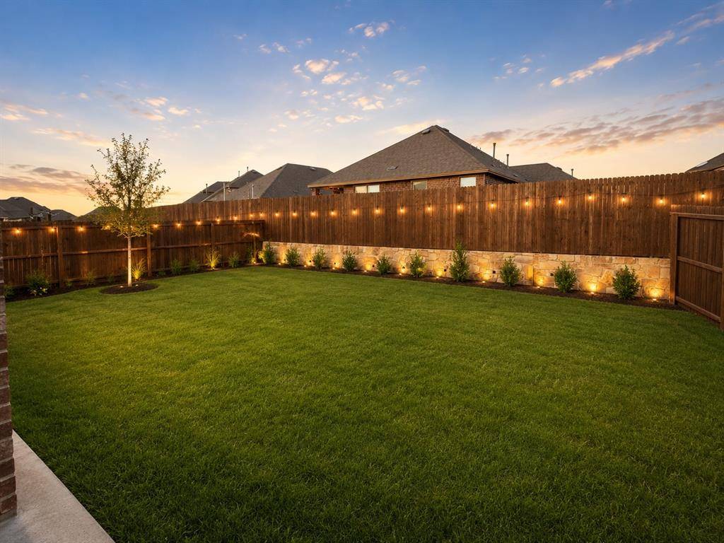 11217 Cobalt Drive, Aubrey, TX 76227