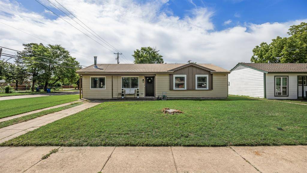1201 Joly Street, Ennis, TX 75119