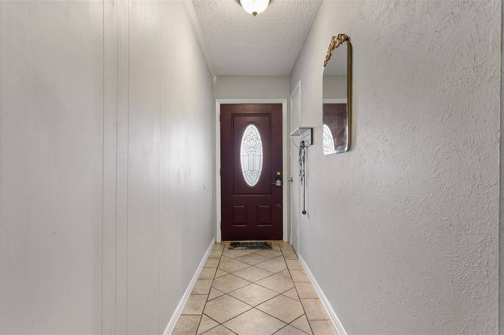 6608 Mccoy Court, Watauga, TX 76148