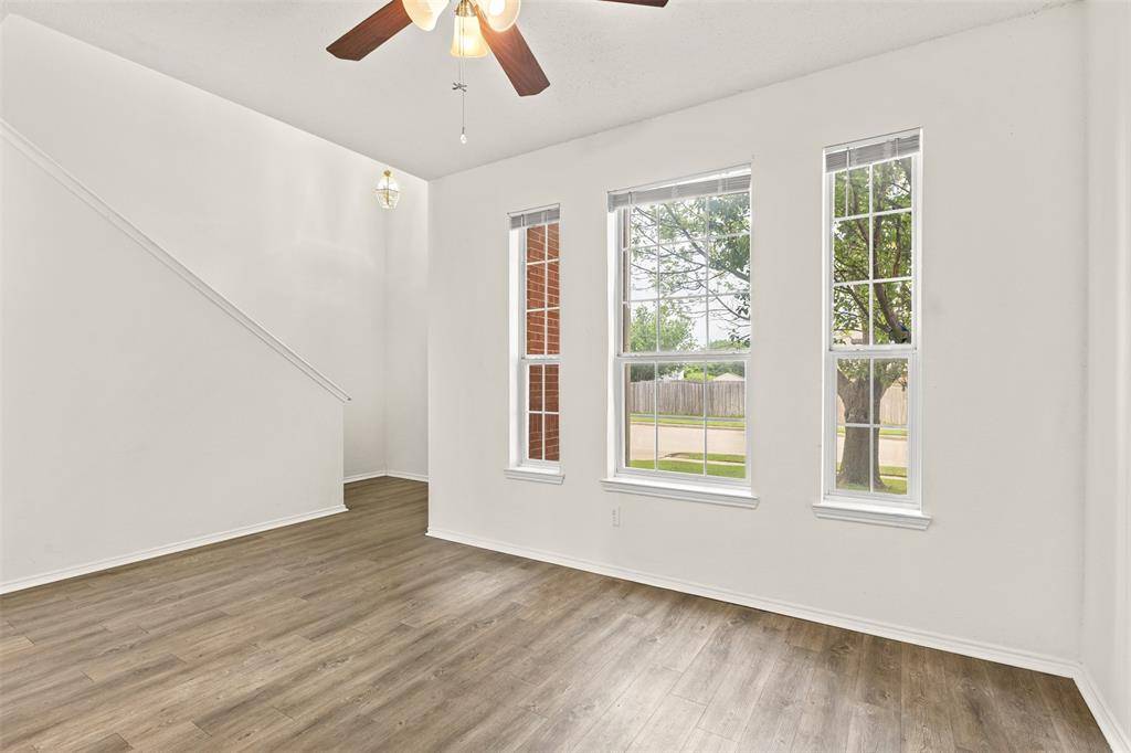 312 Elk Run Drive, Fort Worth, TX 76140