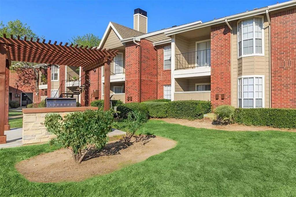 8110 Creekbend Drive #113, Houston, TX 77071