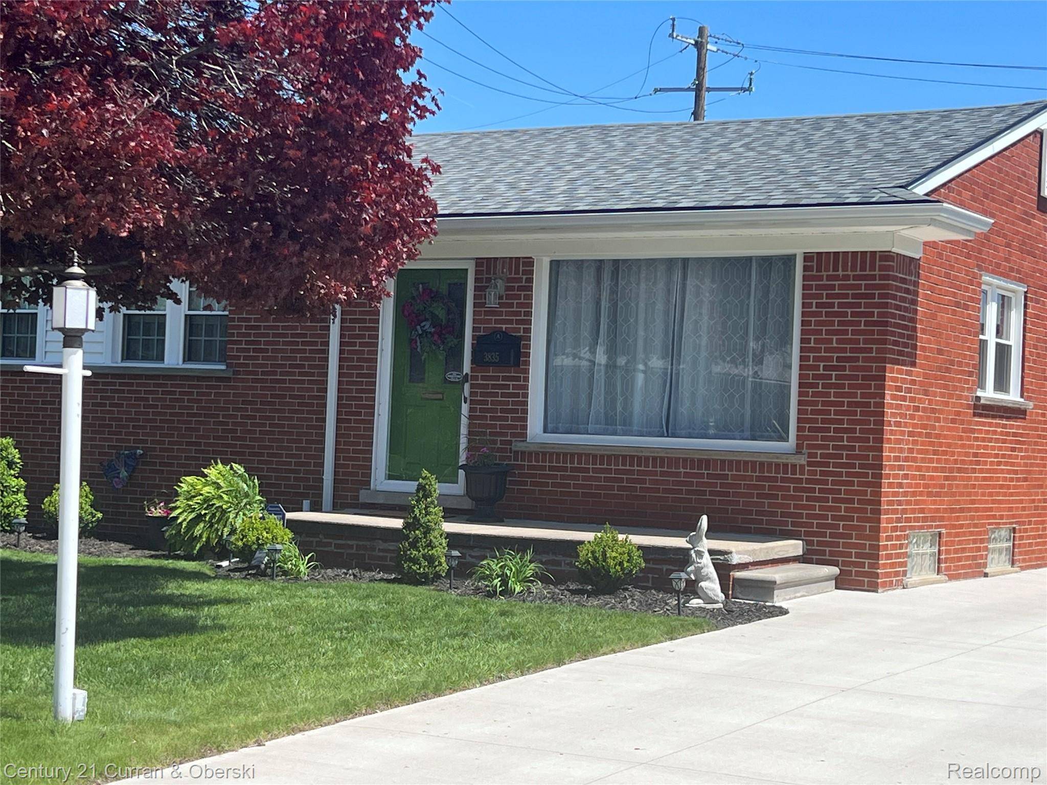 3835 Grange RD, Trenton, MI 48183