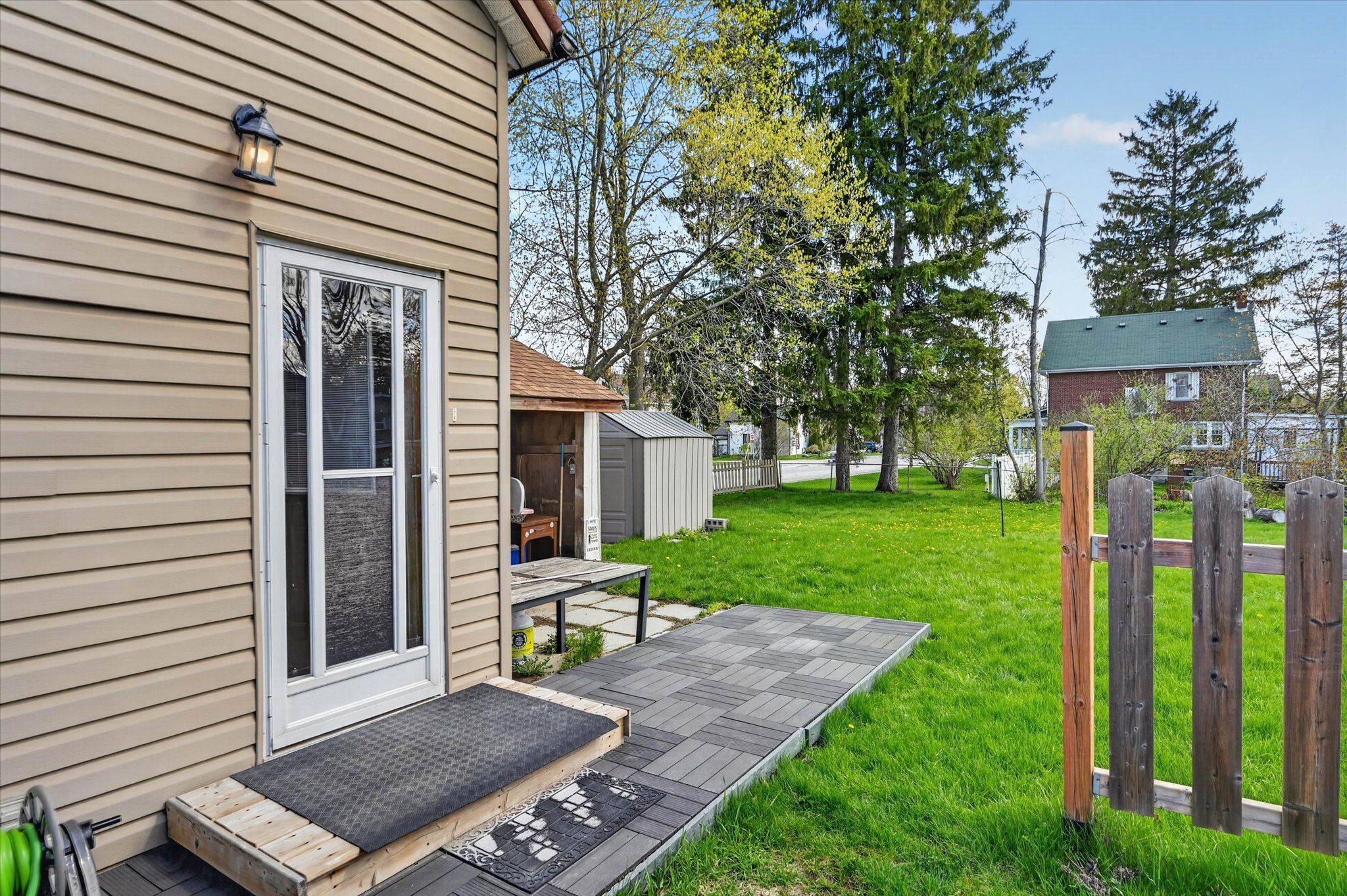 68 King ST E, Kawartha Lakes, ON K0L 2W0