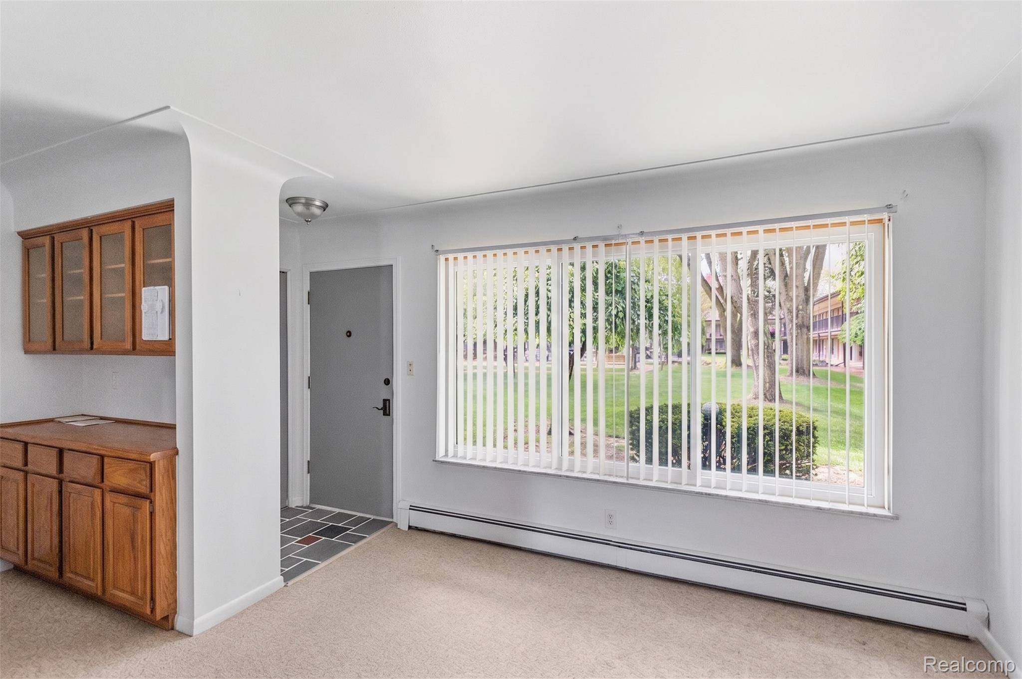 995 N Cass Lake RD #110, Waterford Charter Township, MI 48328