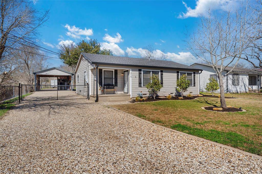 216 Avenue I, Lacy Lakeview, TX 76705