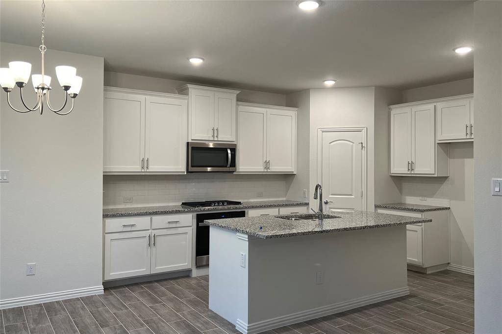 185 Palo Duro Bend, Rhome, TX 76078