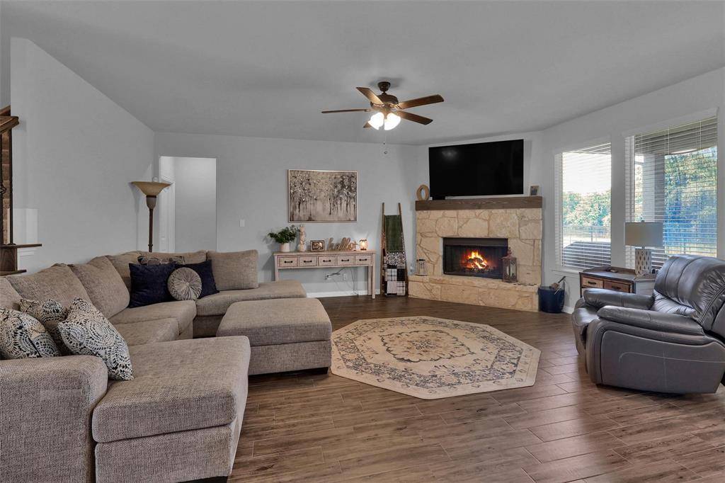 154 Chester Road, Springtown, TX 76082